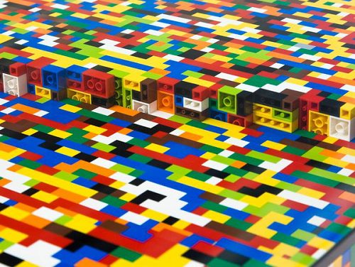 Stół z klocków LEGO