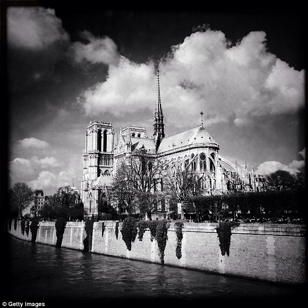 Czrno-białe zdjęcia Paryża