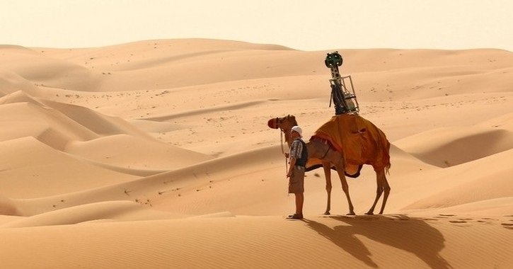 Google Stret View pustynia Liwa wielbłąd