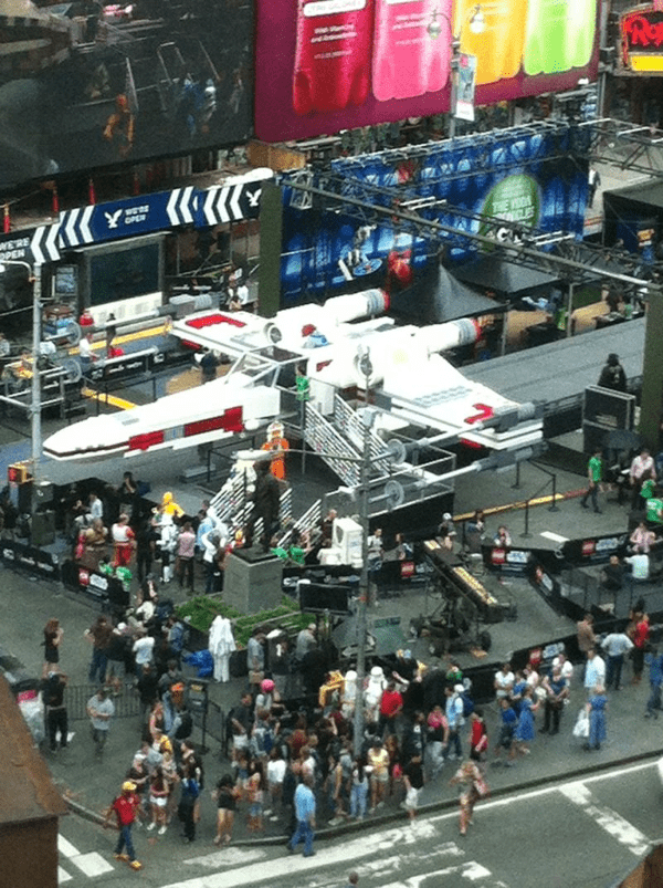 X-Wing Fighter LEGO NY