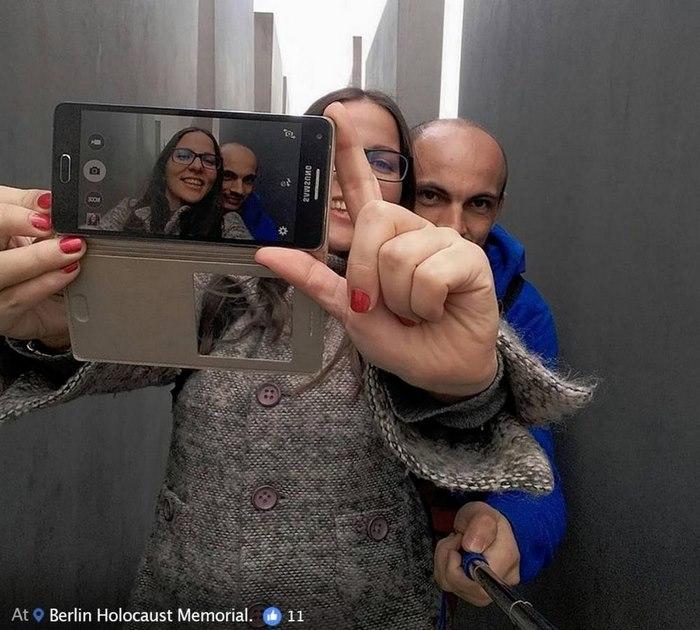 holocaust-memorial-selfies-yolocaust-shahak-shapira-14