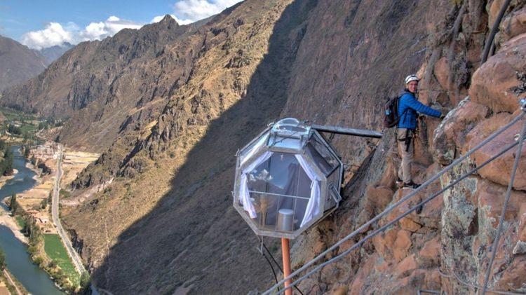 hotel na zboczu klifu w Peru