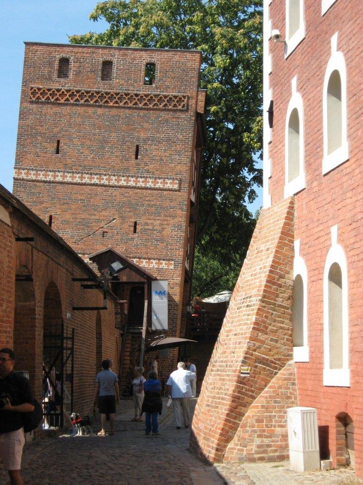 Krzywa Wieża w Toruniu 
