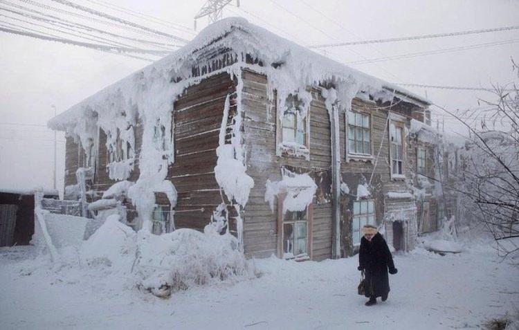 Najzimniejsze zamieszane przez człowieka miejsce na świecie - wieś Ojmiakon w Rosji