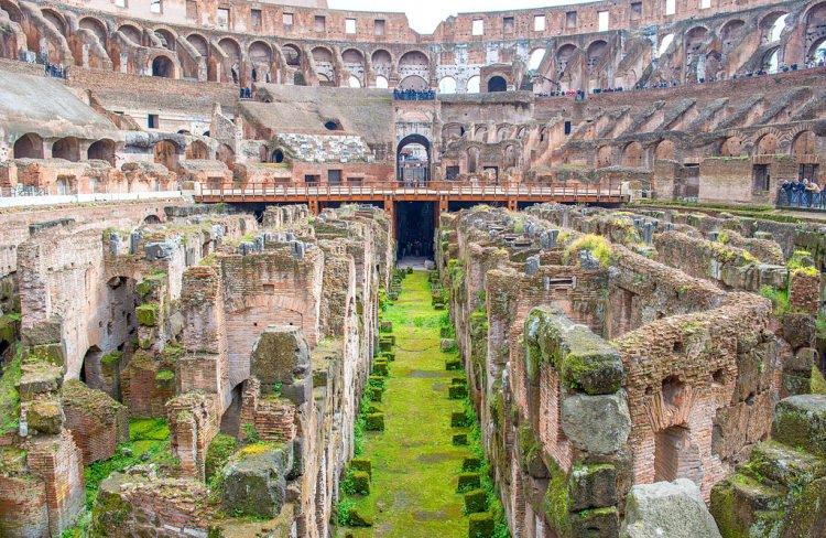 Koloseum w środku
