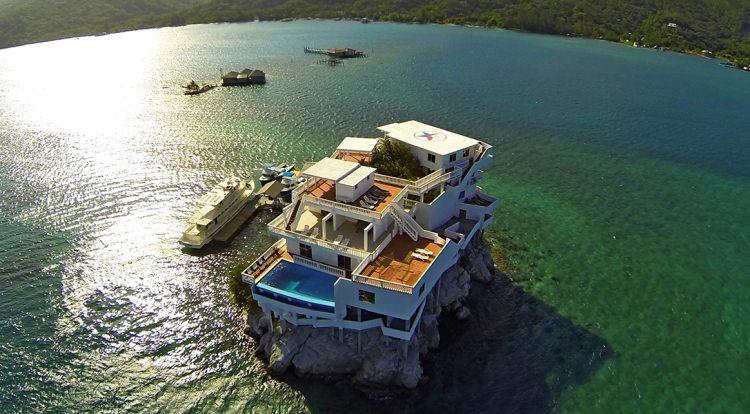 Villa on Dunbar Rock w Hondurasie - raj dla miłośników nurkowania