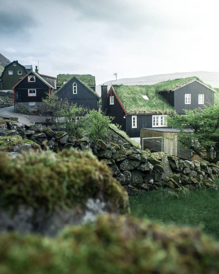 tradycyjny dom farerski na wyspie Vagar, Bour, Wyspy Owcze