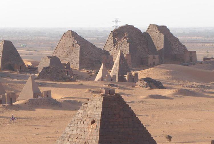 Piramidy w Meroe