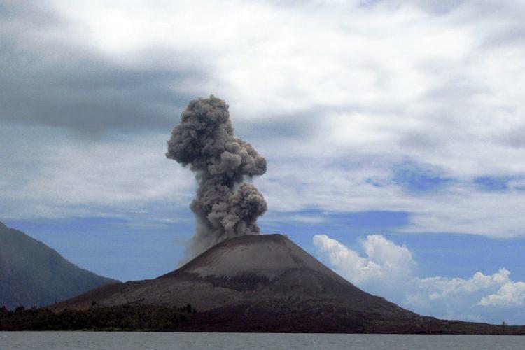wulkan Anak Krakatau