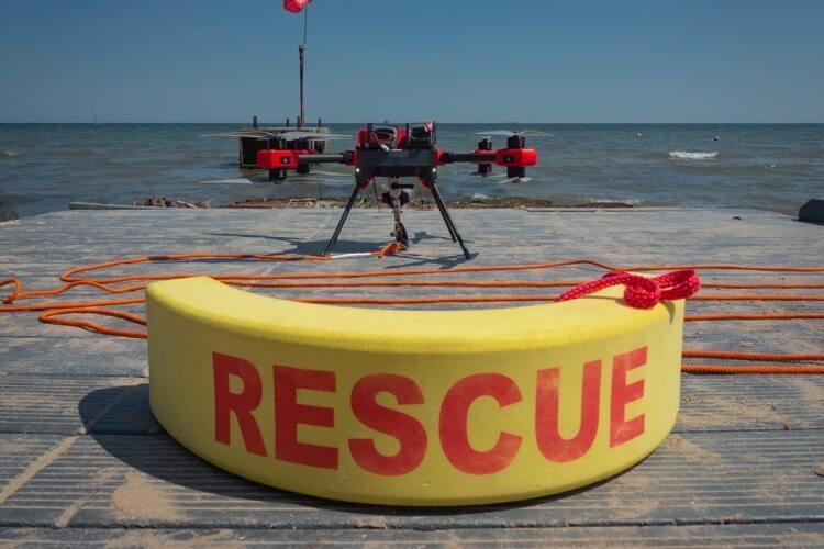 dron ratunkowy firmy Pelixar