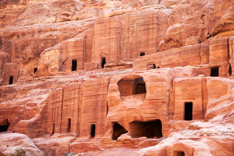 Petra - skalne miasto w Jordanii