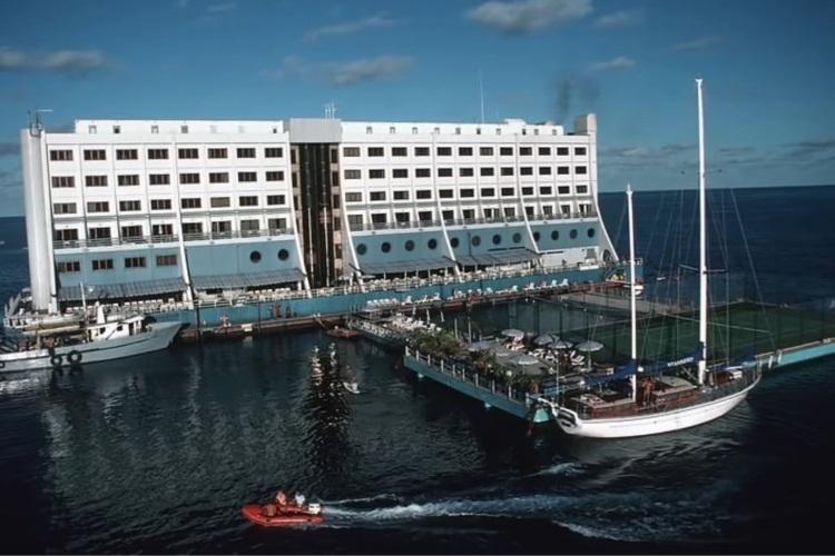 Historia pływającego hotelu John Brewer Floating Hotel