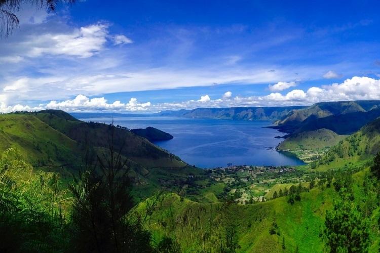 Jezioro Toba w Indonezji