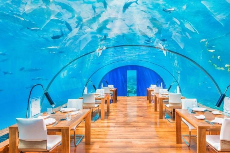 podwodna restauracja na Malediwach